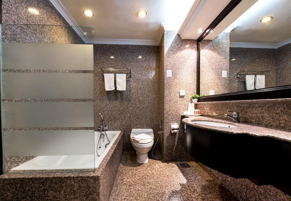 Hotel Sentral Johor Bahru @ Woodland Causeway Bagian luar foto