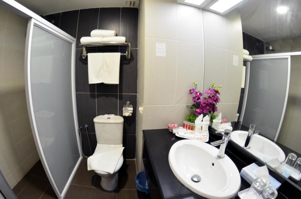 Hotel Sentral Johor Bahru @ Woodland Causeway Bagian luar foto