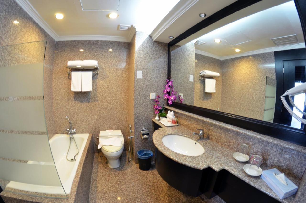 Hotel Sentral Johor Bahru @ Woodland Causeway Bagian luar foto